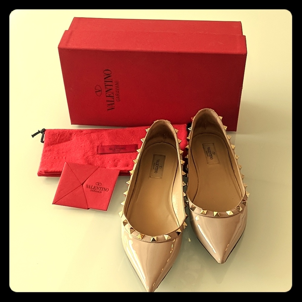 Valentino Rockstud Flats Sz 10/40 Beige